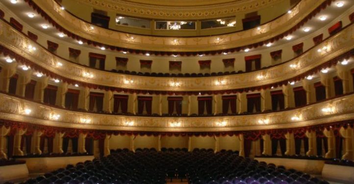 კინოთეატრებში, თეატრებსა და ოპერაში მაყურებელთა რაოდენობა 30-დან 50%-მდე გაიზრდება