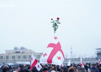 რუსთავის ციხესთან ოპოზიციის საპროტესტო აქცია დაიწყო