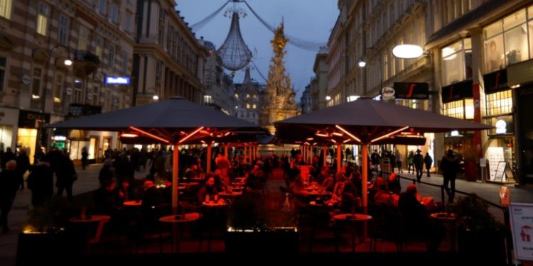 ავსტრია აუცრელებს კარანტინს უწესებს, კოვიდსიტუაცია მთელ ევროპაში რთულდება