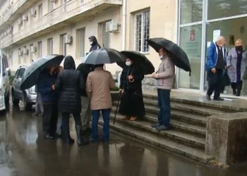 ვიდეო – ოზურგეთის მერს უპოვართა სასადილოს ბენეფიციარებმა სპეციალური განცხადებით მიმართეს