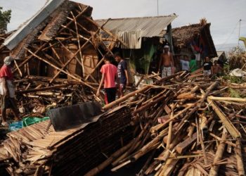 ვიდეო – ფილიპინებს ტაიფუნმა გადაუარა, არის მსხვერპლი