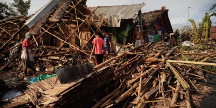 ვიდეო – ფილიპინებს ტაიფუნმა გადაუარა, არის მსხვერპლი