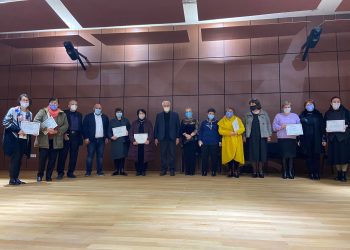 ოზურგეთის რომელი სკოლები და ბაღები დააჯილდოვა ამირან გამყრელიძემ