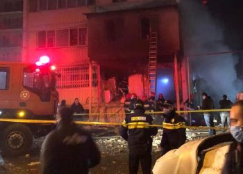 ადგილობრივების ინფორმაციით, ვაზისუბანში, კორპუსში აფეთქების შედეგად 4 ადამიანი დაშავდა