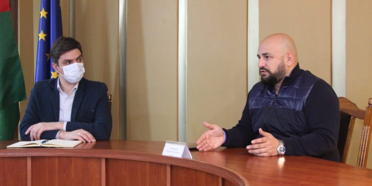 ოზურგეთის მერმა მუნიციპალიტეტის სოფლებში ახლადდანიშნულ წარმომადგენლებთან სამუშაო შეხვედრა გამართა