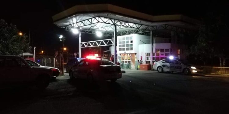 ხმაური ოზურგეთში “რომპეტროლზე”- მძღოლმა საწვავი ჩაისხა და ადგილიდან თანხის გადაუხდელად მიიმალა