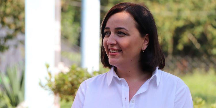 ფრაქცია “ქართული ოცნების” თავმჯდომარედ მარიკა ჩხიკვიშვილი აირჩიეს