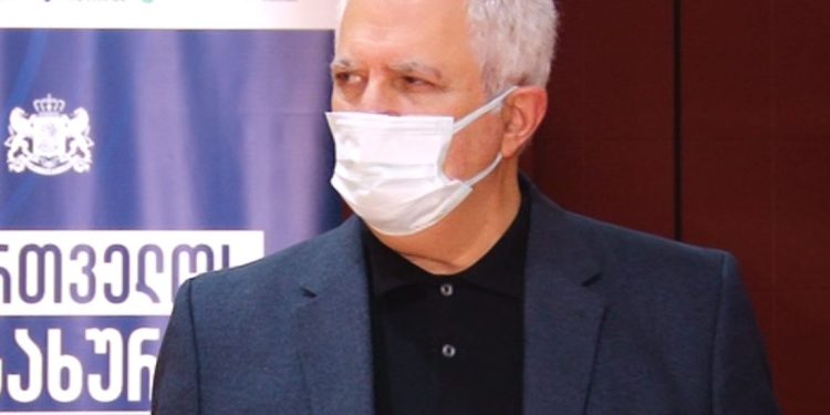 გამყრელიძის თქმით, ოზურგეთის მერი ჯანდაცვის სისტემაში გამოცდილია და სამოდელო მუნიციპალიტეტად ოზურგეთი ამიტომაც შეირჩა