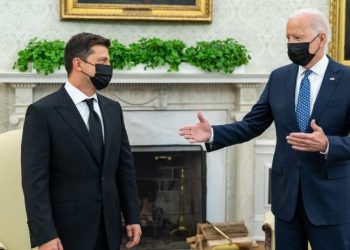 თუ რუსეთი უკრაინაში შეიჭრება, აშშ ძლიერი ზომებით უპასუხებს – ბაიდენი ზელენსკის ესაუბრა