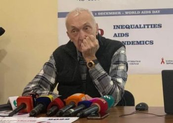 საკოორდინაციო საბჭოს ძალიან სერიოზული შეცდომაა, რომ ყველა კოვიდგადატანილს თანაბრად აძლევს „მწვანე ბარათს“ – ცერცვაძე