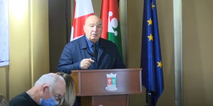 ოზურგეთის საკრებულოს თავმჯდომარედ მესამე ვადით დავით დარჩია აირჩიეს