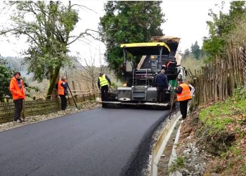 ლანჩხუთის 11 სოფელში შიდა გზების რეაბილიტაცია მიმდინარეობს