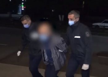 ვიდეო – ოზურგეთში ”ლუკოილის” ძარცვის ფაქტზე 53 წლის მამაკაცი დააკავეს