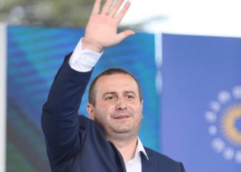 აბაშის მუნიციპალიტეტის საკრებულოს თავმჯდომარემ თანამდებობა დატოვა