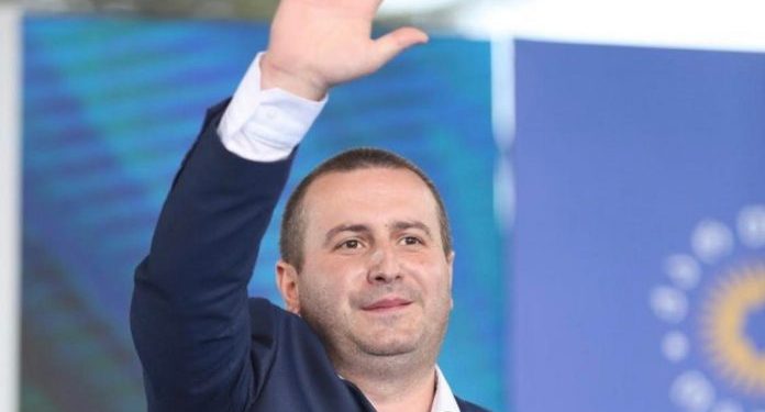 აბაშის მუნიციპალიტეტის საკრებულოს თავმჯდომარემ თანამდებობა დატოვა