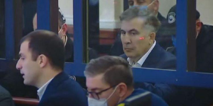 ე.წ. პიჯაკების საქმე – საქალაქო სასამართლოში მიხეილ სააკაშვილის პროცესი დაიწყო