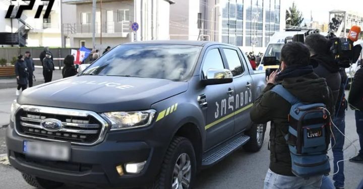 მიხეილ სააკაშვილი თბილისის საქალაქო სასამართლოში მიიყვანეს