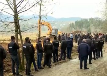 დაპირისპირება სამართალდამცავებსა და ადგილობრივებს შორის ქობულეთში