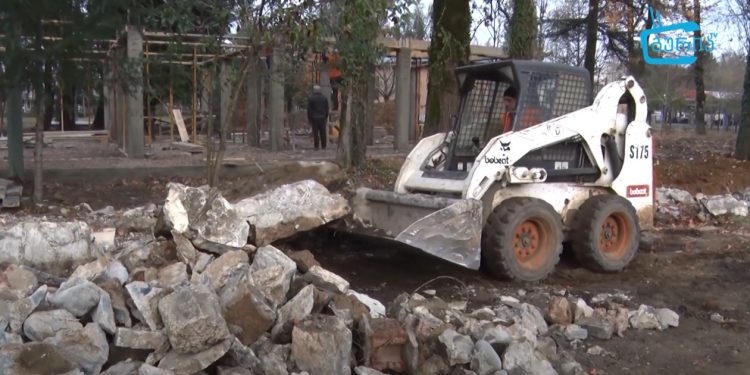 ოზურგეთის კულტურისა და დასვენების პარკში სარეაბილიტაციო სამუშაოები მიმდინარეობს