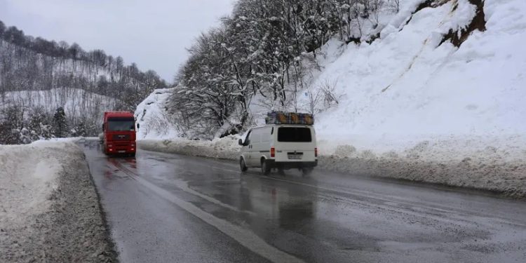 თბილისი-სენაკი-ლესელიძის საავტომობილო გზაზე ავტოტრანსპორტის გადაადგილება თავისუფალია