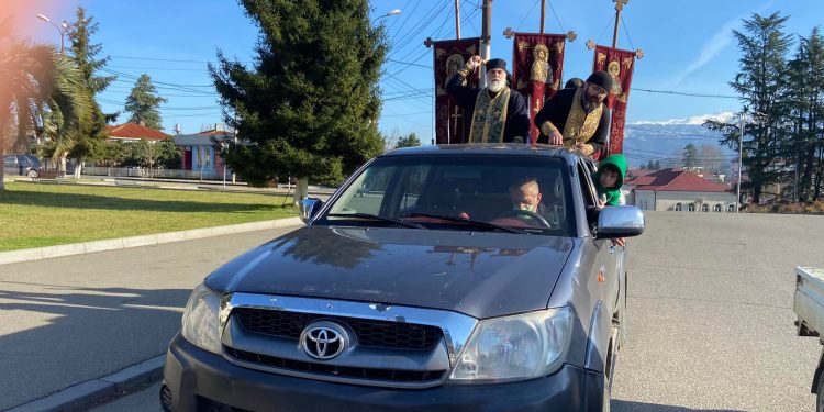 ოზურგეთში საშობაო ალილო გაიმართა