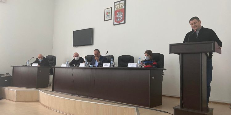 ხელფასებს ლანჩხუთის საკრებულოშიც იზრდიან