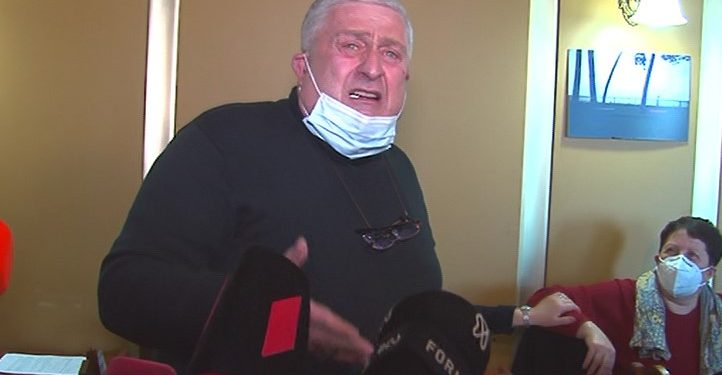 ”წადი შენი….მათხოვრებო…არაკაცო”- ”ქართული ოცნების” დეპუტატი ოპოზიციას ასე მიმართავს