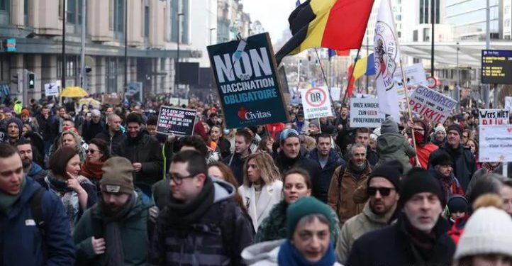 ევროპის ქვეყნებში კოვიდ შეზღუდვები ათასობით ადამიანმა გააპროტესტა