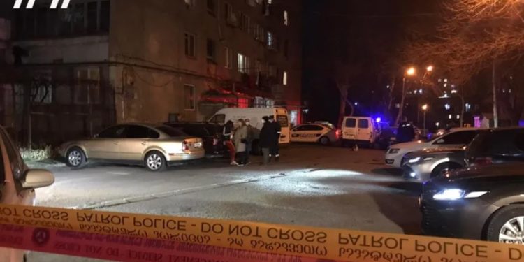 გლდანში სავარაუდოდ, ბუნებრივი აირით ინტოქსიკაციის შედეგად, 5 ადამიანი დაიღუპა, მათგან 3 არასრულწლოვანია