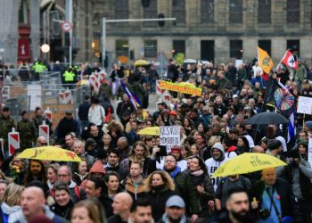 ნიდერლანდებში მოქალაქეების პროტესტის გამო კოვიდ-რეგულაციებს აუქმებენ – რა ხდება ევროპაში?