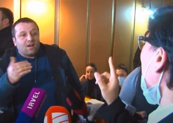 დაპირისპირება ოზურგეთის საკრებულოს სხდომაზე