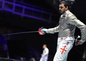 სანდრო ბაზაძემ რუსი მოფარიკავე დაამარცხა და მსოფლიო თასი მოიგო