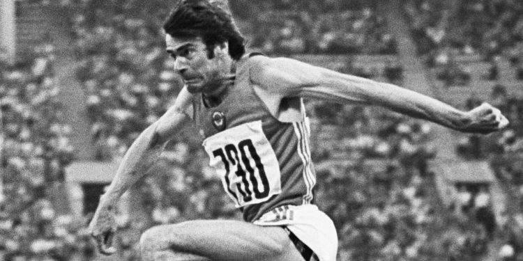 სიდნეიში საქართველოს მე-20 საუკუნის საუკეთესო სპორტსმენი ვიქტორ სანეევი დაკრძალეს