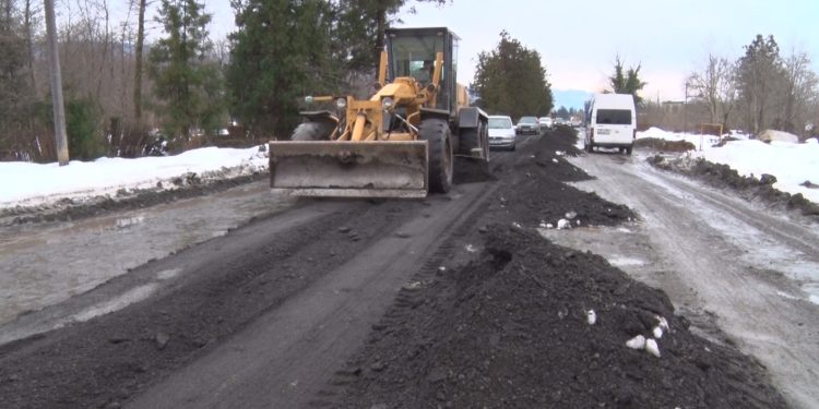 ე.წ. ნასაკირალის უღელტეხილის 8,5 კმ-იანი მონაკვეთზე სარეაბილიტაციო სამუშაოები აქტიურად მიმდინარეობს
