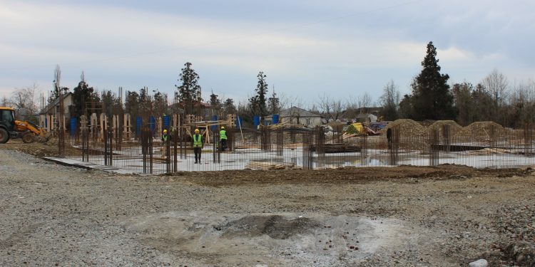 დაბა ურეკში ახალი საჯარო სკოლის მშენებლობა მიმდინარეობს