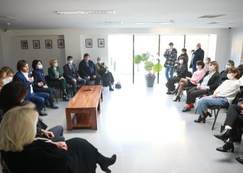 ვიდეო – „ქართული ოცნების“ თავმჯდომარე ირაკლი კობახიძე პარტიის გურიის რეგიონის ადგილობრივი ორგანიზაციების წევრ ქალებს შეხვდა