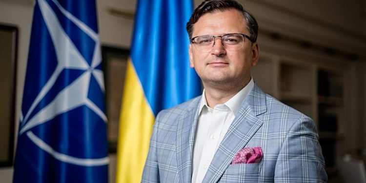 დმიტრო კულება – პუტინმა უკრაინაში სრულმასშტაბიანი შეჭრა დაიწყო – მსოფლიომ უნდა შეაჩეროს პუტინი