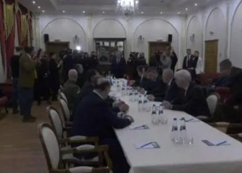 უკრაინისა და რუსეთის დელეგაციებს შორის მოლაპარაკებები დაიწყო