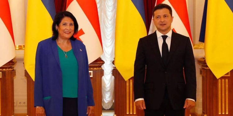 ვლადიმირ ზელენსკი საქართველოს პრეზიდენტს მხარდაჭერისთვის მადლობას ქართულ ენაზე უხდის