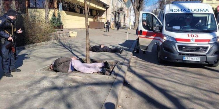 უკრაინელებმა დაამარცხეს და დააკავეს ჩეჩნები, რომლებიც სასწრაფო მანქანით გადაადგილდებოდნენ