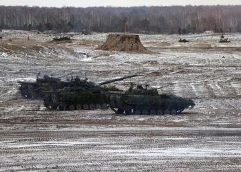 მედია – რუსეთს უკრაინაში შეჭრისთვის საჭირო სამხედრო ძალის 70% ადგილზე ჰყავს მობილიზებული