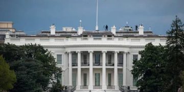 თეთრი სახლი უარყოფს პუტინის განცხადებს, რომლის მიხედვითაც აშშ-მა უკრაინის ნატოში გაწევრიანებაზე „მორატორიუმი“ შესაძლებლად მიიჩნია