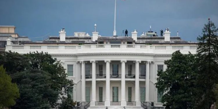 თეთრი სახლი უარყოფს პუტინის განცხადებს, რომლის მიხედვითაც აშშ-მა უკრაინის ნატოში გაწევრიანებაზე „მორატორიუმი“ შესაძლებლად მიიჩნია