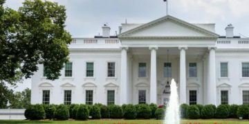 თეთრი სახლი ვლადიმერ პუტინის მიერ ოკუპირებული დონეცკისა და ლუგანსკის ე.წ. „დამოუკიდებლობის“ აღიარებასთან დაკავშირებით განხადებას ავრცელებს