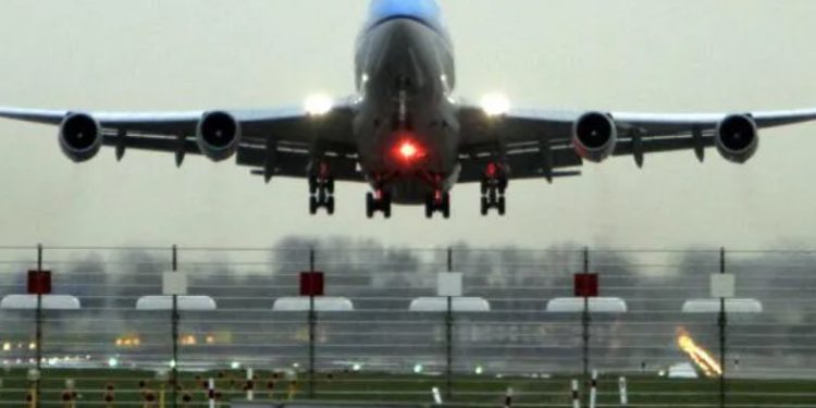 უკრაინა საჰაერო სივრცეს ხურავს