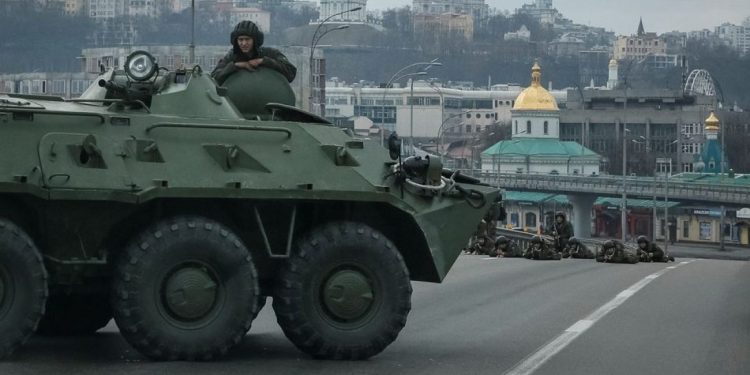 აშშ-ს თავდაცვის წარმომადგენელი: კიევისკენ რუსები მოსალოდნელზე მეტ წინააღმდეგობას შეხვდნენ