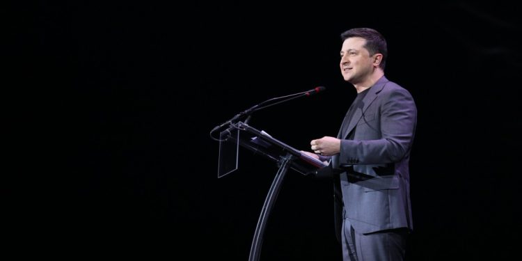 უკრაინაში 60 წელს ზემოთ აცრილები უფასო სმარტფონს და ინტერნეტის შეღავათიან პაკეტს მიიღებენ