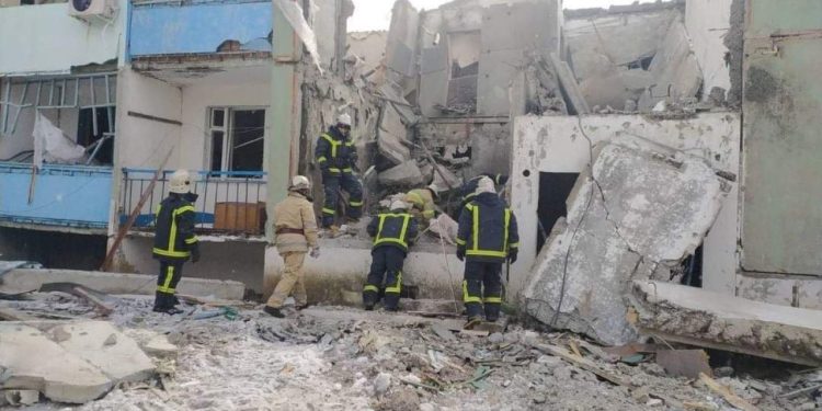 ხარკოვში ნანგრევებიდან 5 ადამიანის ცხედარი ამოიყვანეს – მათ შორის, 12 და 14 წლის მოზარდების