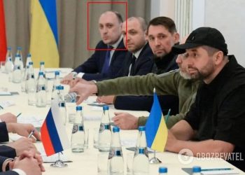 მოკლულია რუსეთ-უკრაინის პირველ მოლაპარაკებებში უკრაინული დელეგაციის წევრი დენის კირეევი, რომელსაც სავარაუდოდ სახელმწიფო ღალატში ედებოდა ბრალი