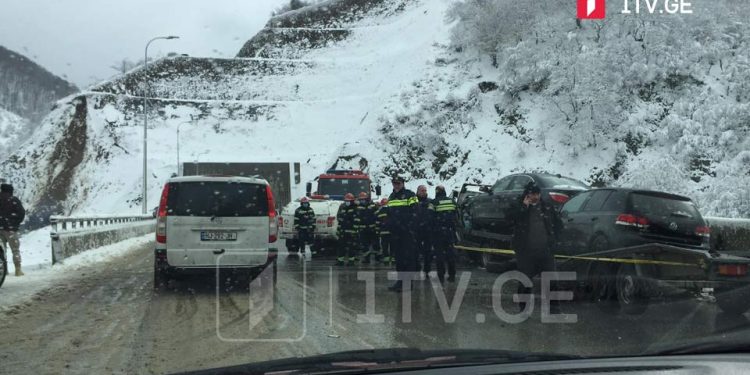 რიკოთთან მომხდარი ავარიის შედეგად, 3 პატრულ-ინსპექტორი გარდაიცვალა, დაშავებულია ერთი პატრული და ევაკუატორის მძღოლი